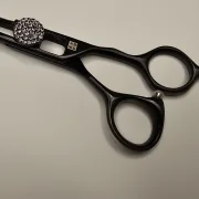 Samurai Tough,  Haar-Scheren